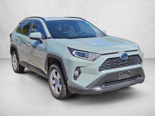 2021 Toyota RAV4 Hybrid XLE