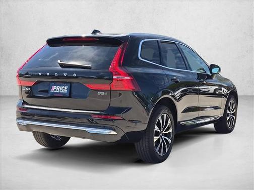 Onyx Black Metallic 2023 Volvo XC60 B5 Plus Bright Theme