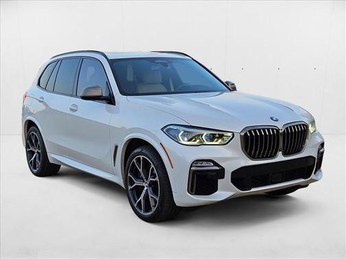 2020 BMW X5 M50i
