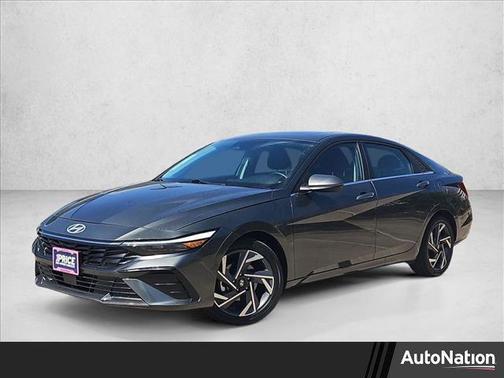 2025 Hyundai ELANTRA SEL