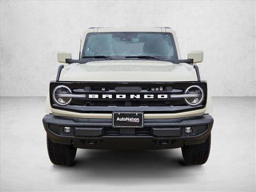 Desert Sand 2026 Ford Bronco Outer Banks