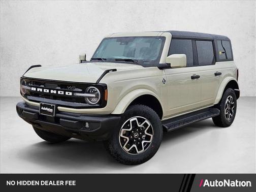 Desert Sand 2026 Ford Bronco Outer Banks