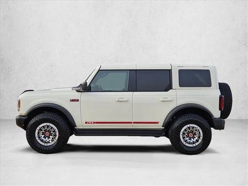Wimbledon White 2026 Ford Bronco Outer Banks
