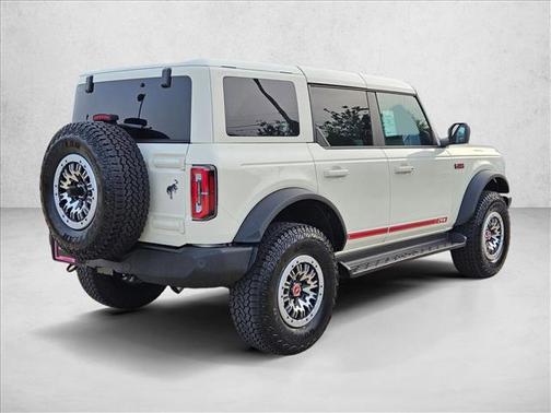 Wimbledon White 2026 Ford Bronco Outer Banks