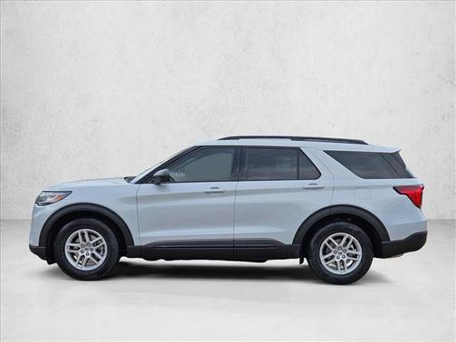 Space White Metallic 2026 Ford Explorer Active