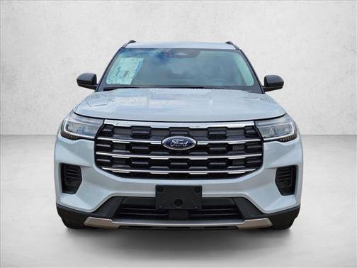 Space White Metallic 2026 Ford Explorer Active
