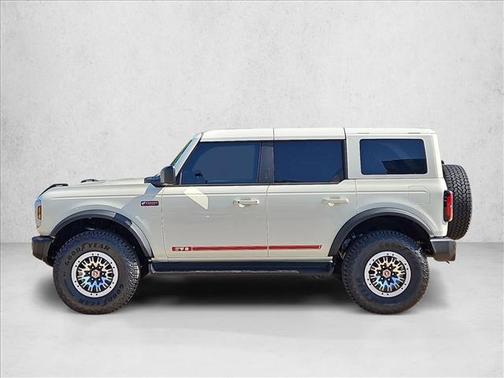 Wimbledon White 2026 Ford Bronco Outer Banks