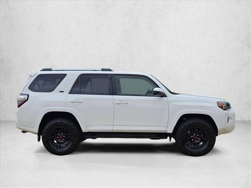 Super White 2019 Toyota 4Runner SR5