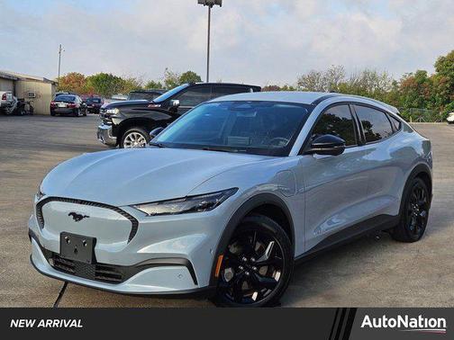 2024 Ford Mustang Mach-E Select