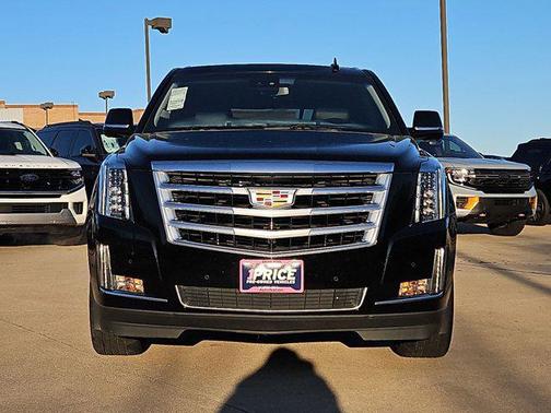 2018 Cadillac Escalade Luxury