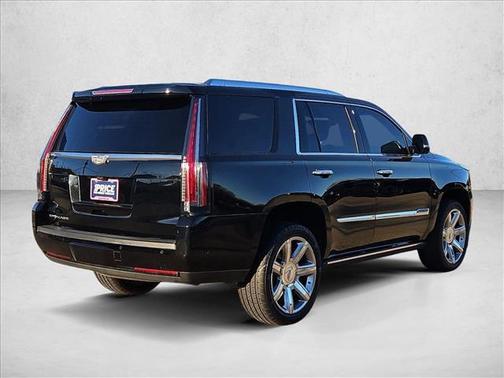 2018 Cadillac Escalade Luxury