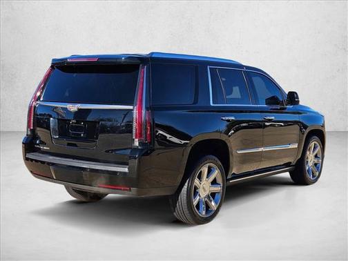 2018 Cadillac Escalade Luxury