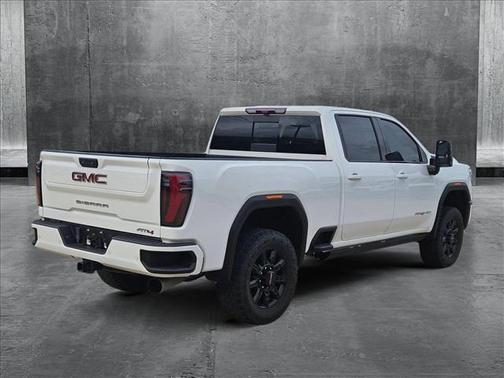 2024 GMC Sierra 2500 AT4