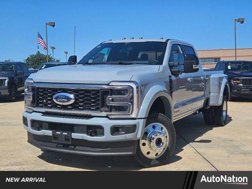 2025 Ford F-450 Platinum