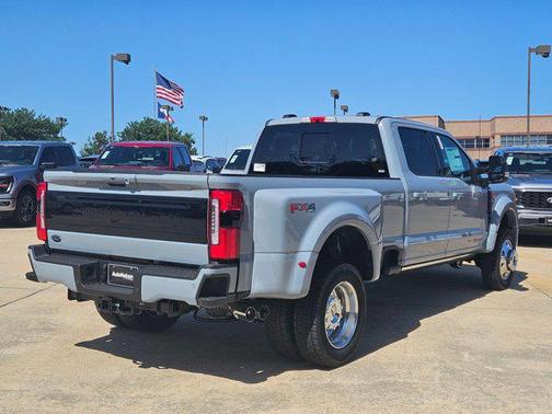2025 Ford F-450 Platinum