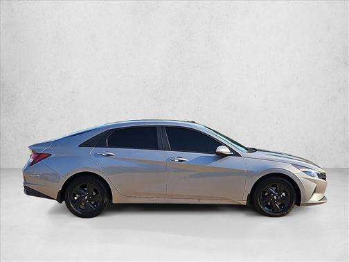 Fluid Metal 2023 Hyundai ELANTRA SEL