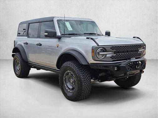 Iconic Silver Metallic 2024 Ford Bronco Badlands