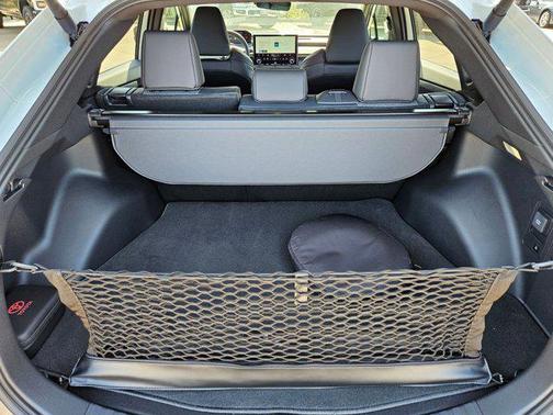 Wind Chill Pearl 2026 Toyota bZ XLE Plus