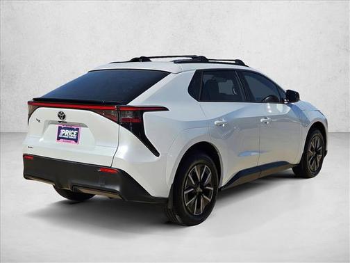 Wind Chill Pearl 2026 Toyota bZ XLE Plus