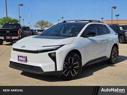 Wind Chill Pearl 2026 Toyota bZ XLE Plus