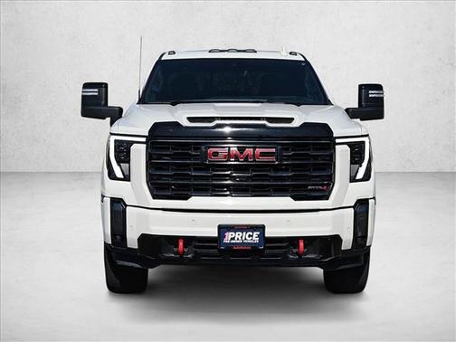 Summit White 2024 GMC Sierra 2500 AT4