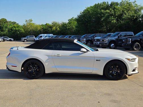 White Platinum Metallic Tri-Coat 2017 Ford Mustang GT Premium