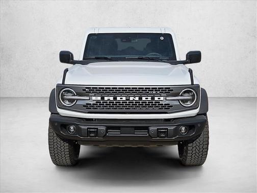 Oxford White 2026 Ford Bronco Badlands