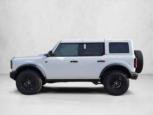 Oxford White 2026 Ford Bronco Badlands