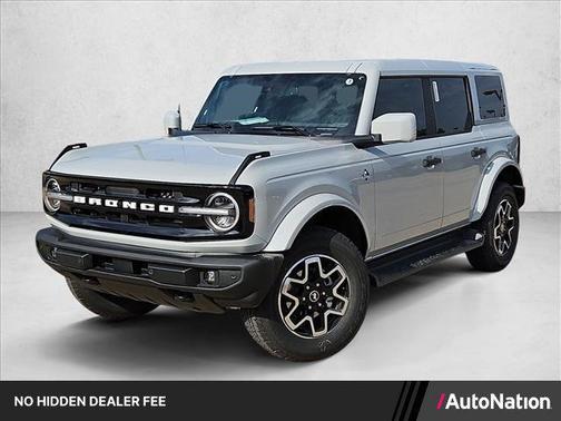 Avalanche Gray 2026 Ford Bronco Outer Banks