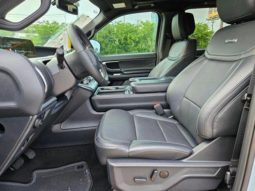 Glacier Gray Metallic Tri-Coat 2026 Ford Expedition Platinum