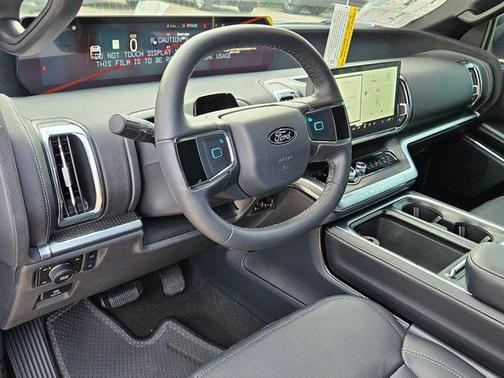 Glacier Gray Metallic Tri-Coat 2026 Ford Expedition Platinum