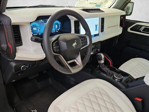 Oxford White 2026 Ford Bronco Heritage Edition