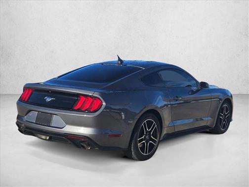 2022 Ford Mustang EcoBoost