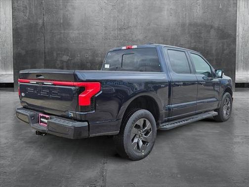 2025 Ford F-150 Lightning LARIAT