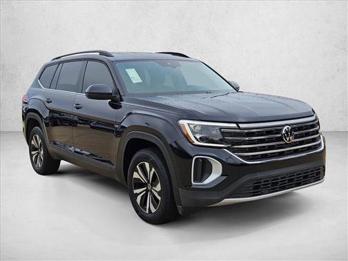 Deep Black Pearl 2024 Volkswagen Atlas 2.0T SE