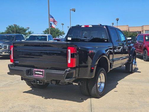 2025 Ford F-450 Platinum