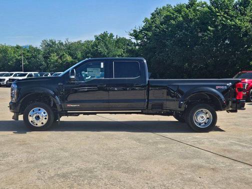 2025 Ford F-450 Platinum
