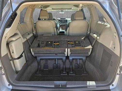 2013 Toyota Sienna XLE