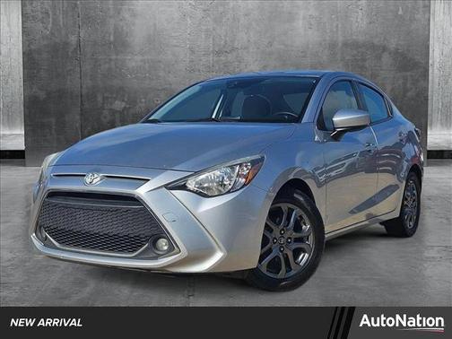 2019 Toyota Yaris Sedan LE