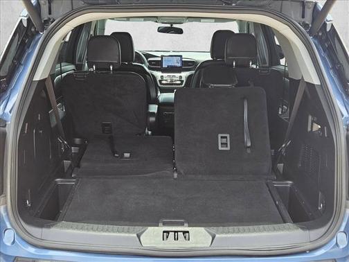 Blue Metallic 2020 Ford Explorer XLT