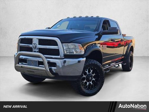 Brilliant Black Crystal Pearlcoat 2017 RAM 2500 Tradesman Crew Cab 4x4 6'4' Box