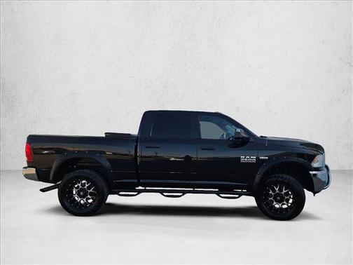 2017 RAM 2500 Tradesman Crew Cab 4x4 6'4' Box