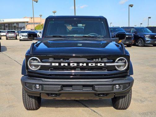 Shadow Black 2026 Ford Bronco Outer Banks