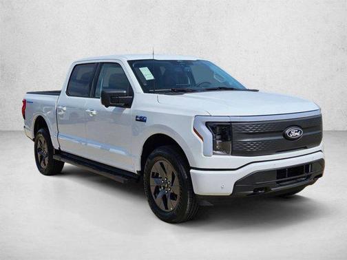 Oxford White 2025 Ford F-150 Lightning Flash