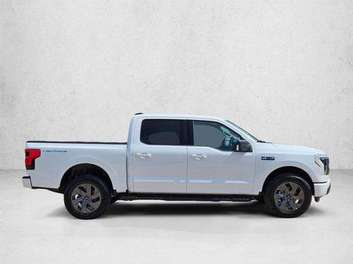 Oxford White 2025 Ford F-150 Lightning Flash