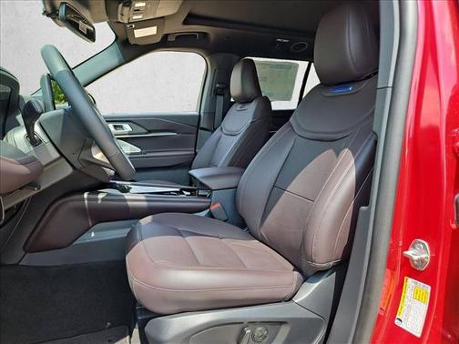 Rapid Red Metallic Tinted Clearcoat 2026 Ford Explorer Platinum
