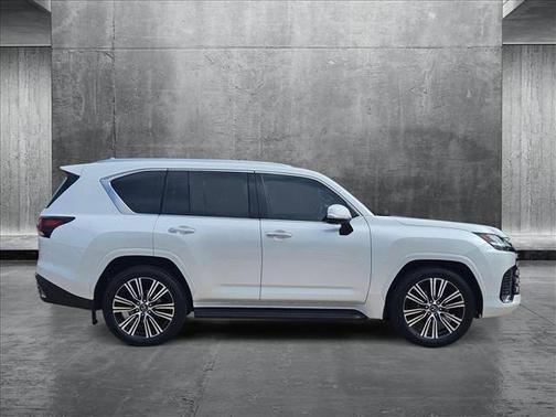 2024 Lexus LX 600 Luxury