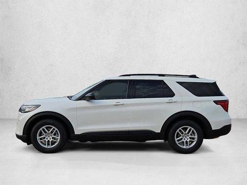 Star White Metallic Tri-Coat 2026 Ford Explorer Active w/200A Pkg