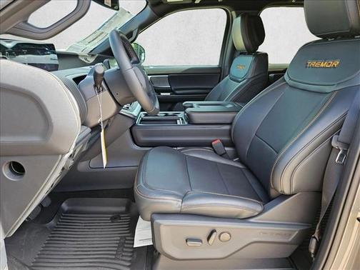 Marsh Gray 2026 Ford Expedition Tremor