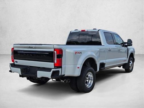Avalanche 2026 Ford F-350 Platinum
